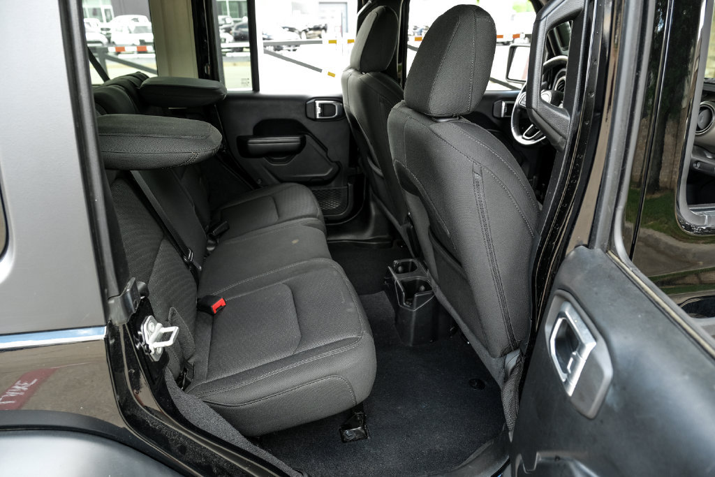 Used 2021 Jeep Wrangler Unlimited Sport AWD/4WD image 48