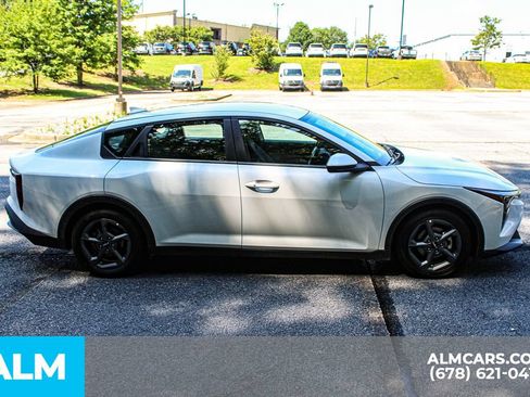 Used 2025 Kia K4 FWD image 9