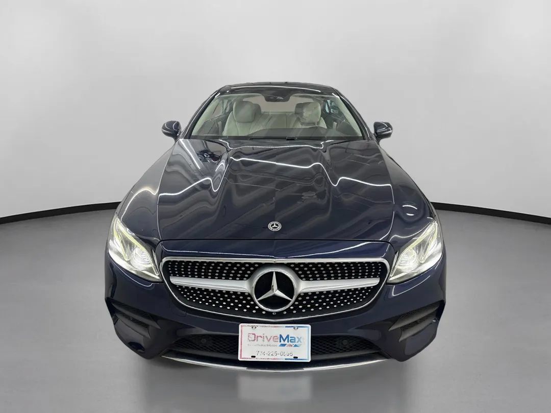 Used 2018 Mercedes-Benz E 400 4MATIC Coupe image 2
