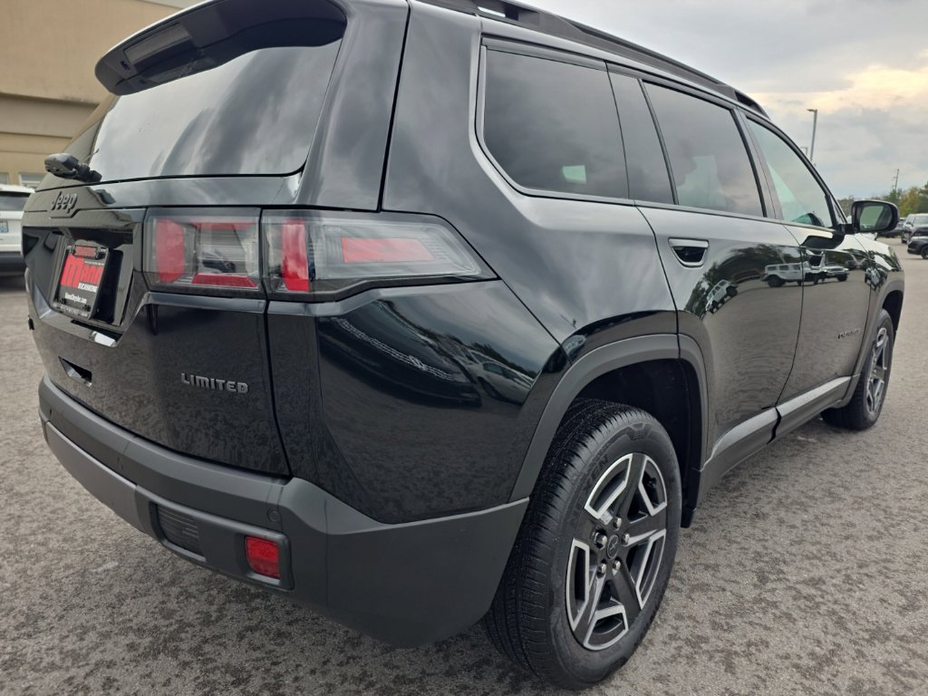Used 2026 Jeep Cherokee Limited AWD/4WD image 5