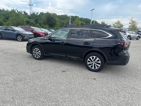 Used 2022 Subaru Outback Premium AWD/4WD image 10
