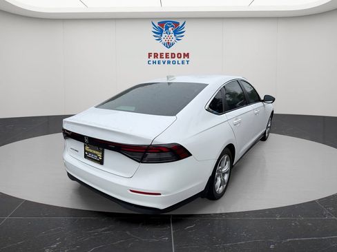 Used 2025 Honda Accord LX image 6