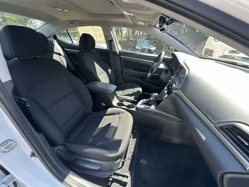 Used 2020 Hyundai Elantra Value Edition w/ Cargo Package (C1) FWD image 20