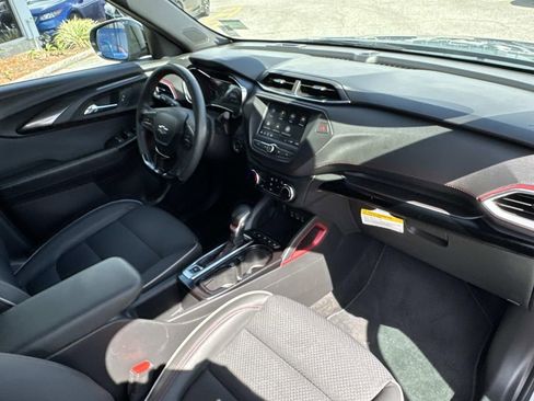 Used 2023 Chevrolet TrailBlazer RS image 13