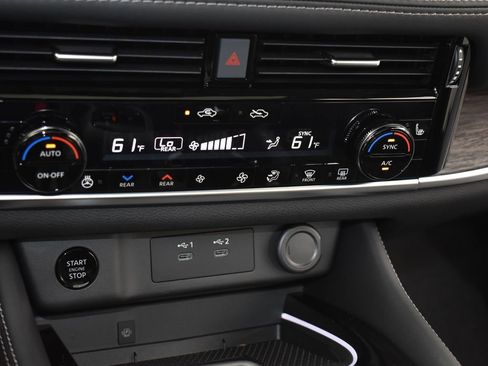 New 2026 Nissan Rogue Platinum w/ Platinum Premium Package image 12