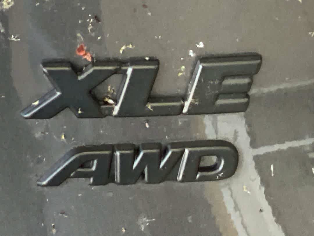 Used 2024 Toyota RAV4 XLE AWD/4WD image 11