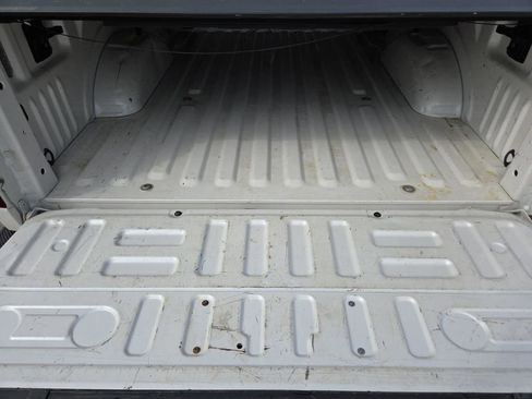 Used 2019 Ford F150 Lariat w/ Equipment Group 502A Luxury image 22