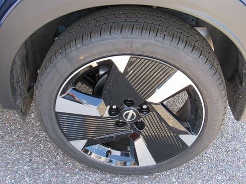 New 2026 Nissan Kicks SR image 8