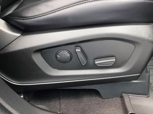 Used 2023 Ford Explorer XLT w/ Equipment Group 202A image 26