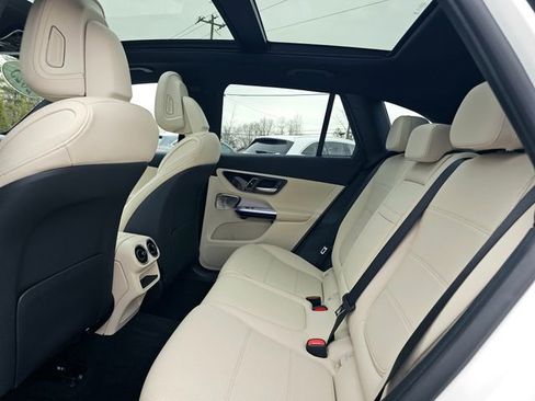 Certified 2025 Mercedes-Benz GLC 300 4MATIC image 24