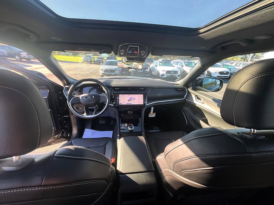 New 2027 Jeep Grand Cherokee Limited AWD/4WD image 34