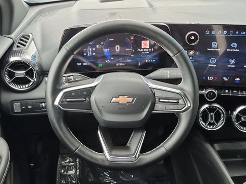 Used 2024 Chevrolet Blazer EV LT AWD/4WD image 13