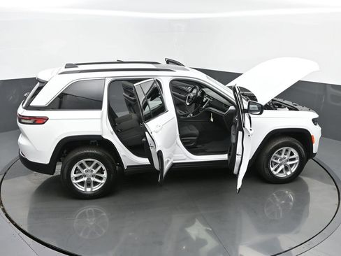 New 2025 Jeep Grand Cherokee Laredo X w/ Luxury Tech Group I image 66