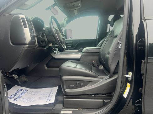 Used 2019 Chevrolet Silverado 2500 LTZ w/ Duramax Plus Package AWD/4WD image 15