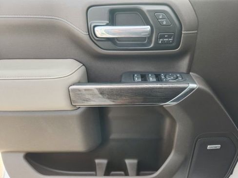 Used 2020 Chevrolet Silverado 2500 LTZ w/ LTZ Texas Edition image 26