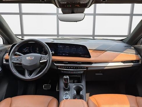 Used 2024 Cadillac XT4 Sport AWD/4WD image 17