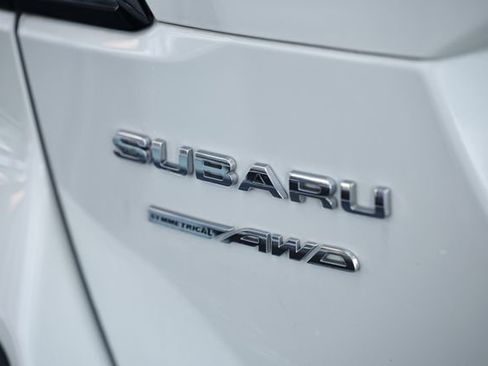 Used 2025 Subaru Outback Touring XT image 11