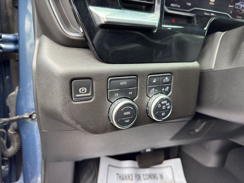 Used 2024 GMC Sierra 1500 SLT AWD/4WD image 12
