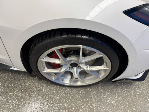 Used 2023 Chevrolet Corvette Stingray Premium Cpe w/ Z51 Performance Package image 28