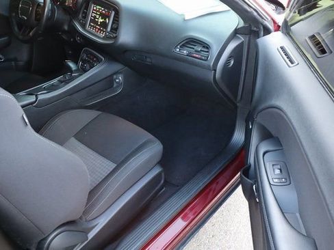 Used 2022 Dodge Challenger R/T Scat Pack w/ Driver Convenience Group image 43