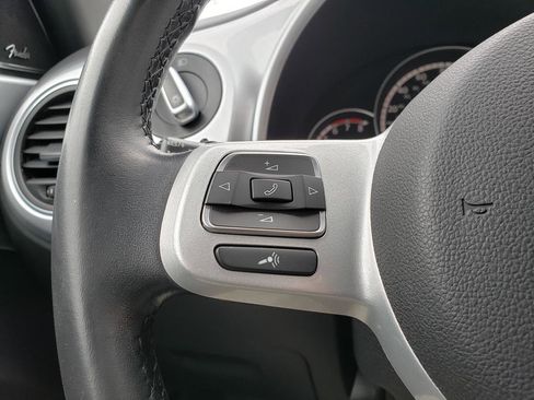 Used 2014 Volkswagen Beetle 2.5 image 17