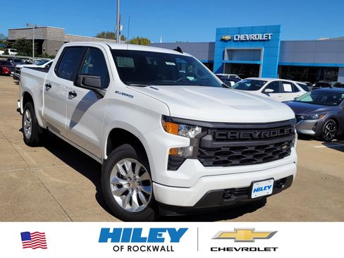 New 2026 Chevrolet Silverado 1500 Custom image 1