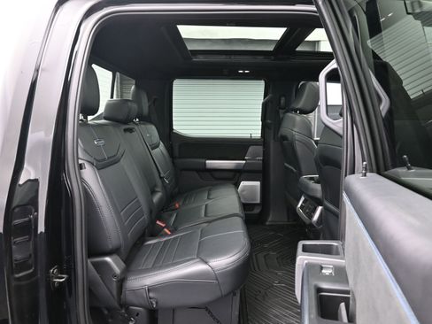 Used 2025 Ford F350 Platinum image 11