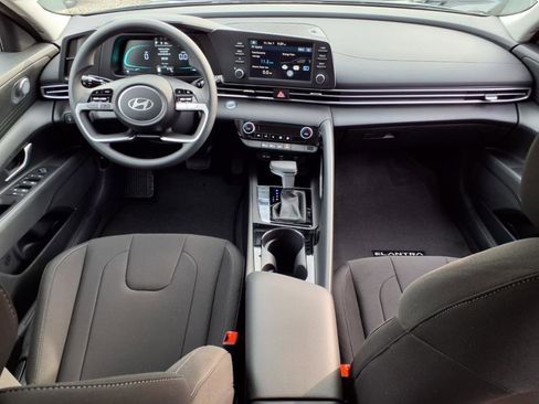 New 2025 Hyundai Elantra Blue image 7