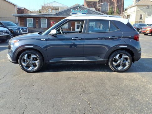 Certified 2023 Hyundai Venue Limited image 6