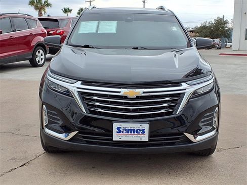 Used 2023 Chevrolet Equinox Premier image 2