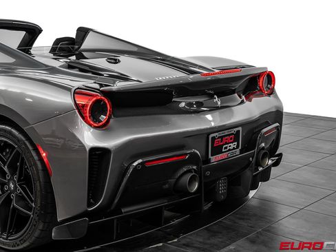 Used 2019 Ferrari 488 Pista Spider RWD image 27