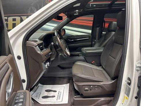 Used 2021 GMC Yukon XL Denali AWD/4WD image 5