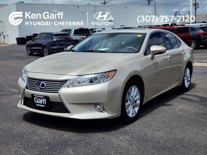 Used 2015 Lexus ES 300h w/ Navigation System Package
