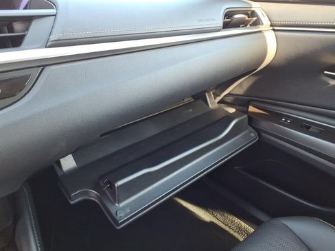 Used 2019 Lexus ES 350 w/ Premium Package FWD image 34