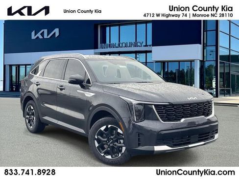 New 2026 Kia Sorento S image 1