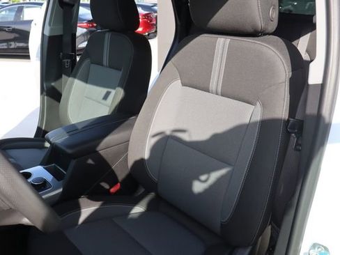 Used 2025 Chevrolet Blazer LT AWD/4WD image 10