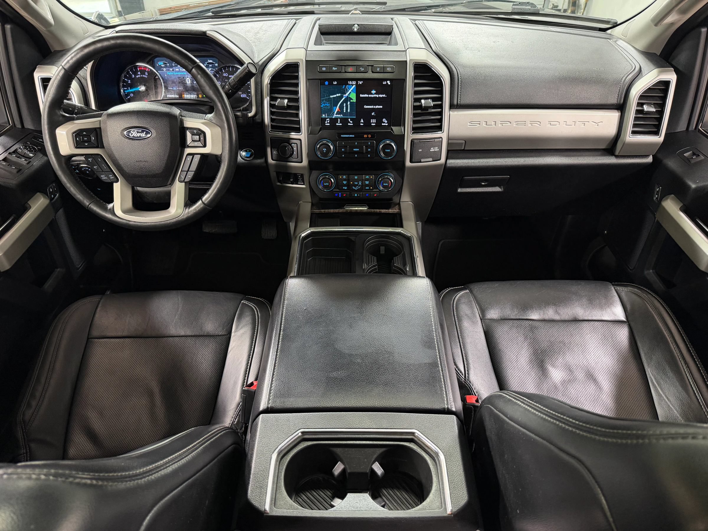 Used 2019 Ford F250 Lariat w/ Lariat Ultimate Package AWD/4WD image 24