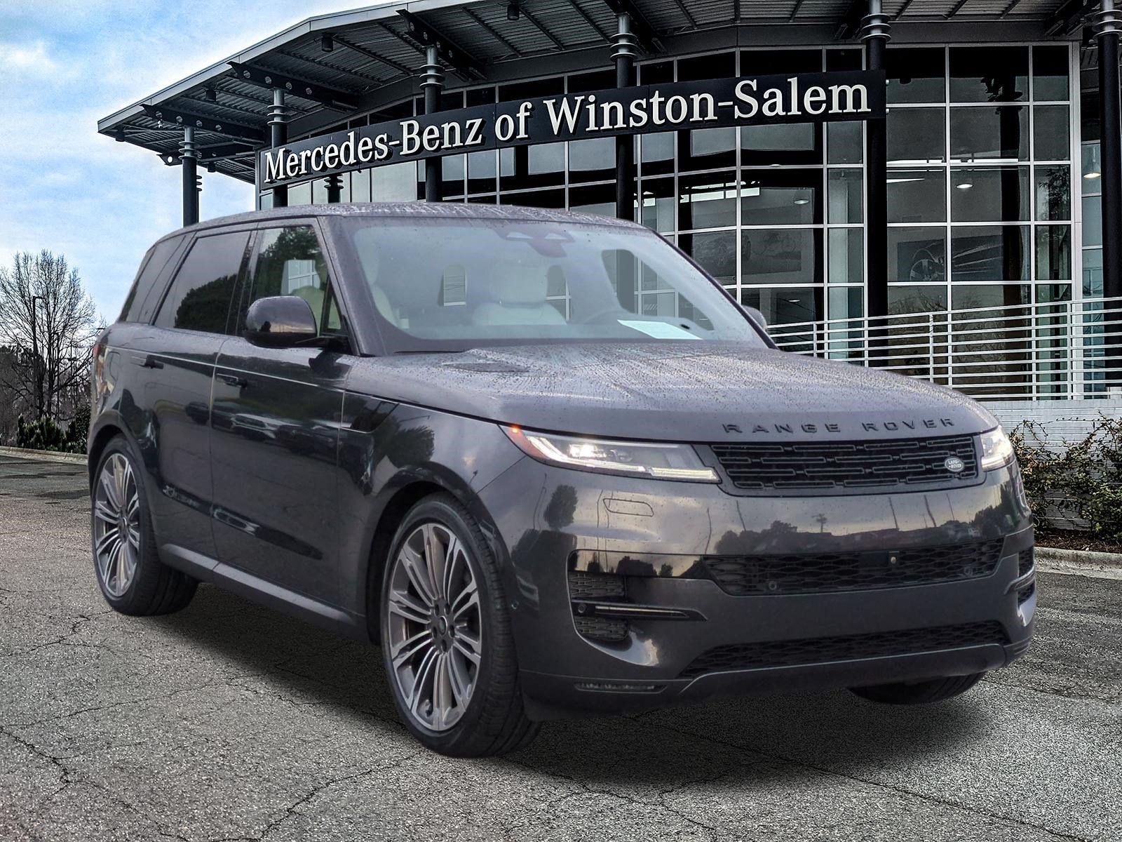 Used 2024 Land Rover Range Rover Sport SE AWD/4WD image 1
