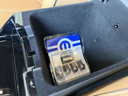 Used 2023 Jeep Grand Cherokee L Summit w/ Advanced Protech Group IV image 33