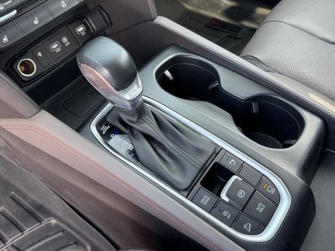 Used 2020 Hyundai Santa Fe Limited image 21