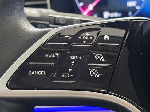 Used 2024 Mercedes-Benz GLE 450 4MATIC image 43