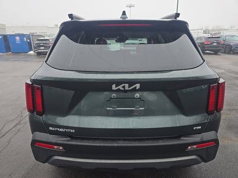 Certified 2023 Kia Sorento S image 6
