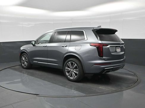 Used 2022 Cadillac XT6 Premium Luxury AWD/4WD image 6