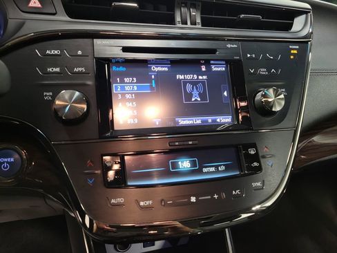 Used 2015 Toyota Avalon Limited image 14