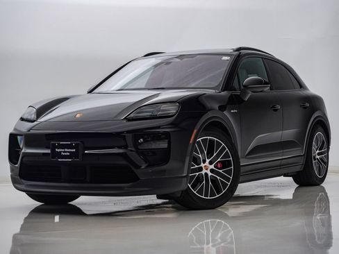 Certified 2025 Porsche Macan 4S Electric AWD/4WD image 1