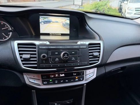 Used 2014 Honda Accord LX image 43