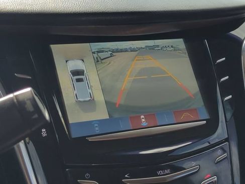 Used 2017 Cadillac Escalade Luxury AWD/4WD image 19