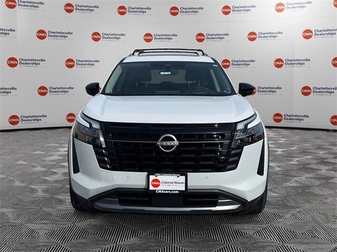 New 2026 Nissan Pathfinder Platinum image 8