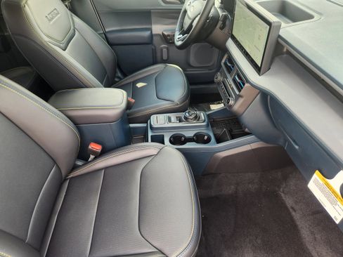 New 2025 Ford Maverick Lobo image 10