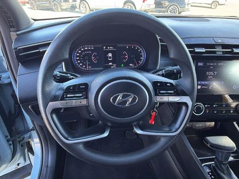 Used 2023 Hyundai Santa Cruz SE image 18